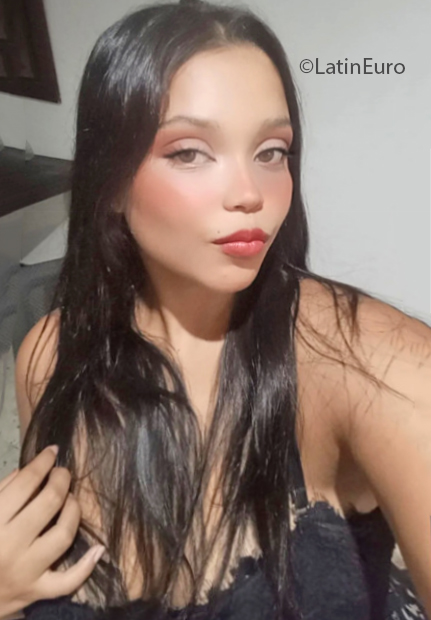 Date this georgeous Colombia girl Angie from Barranquilla CO31841