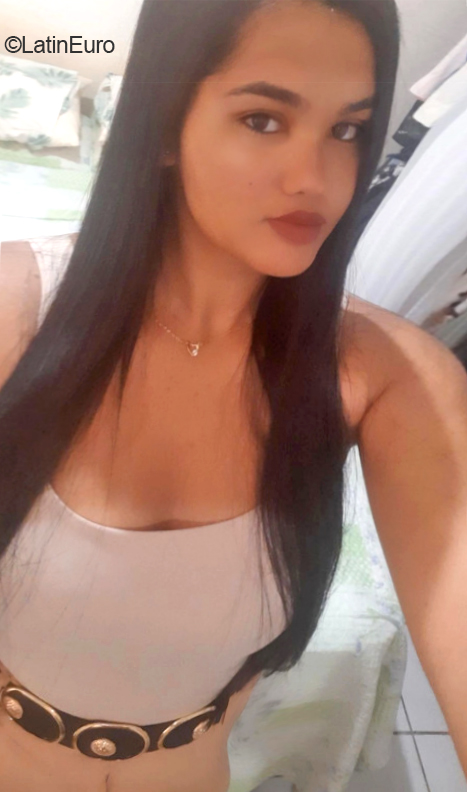Date this delightful Brazil girl Anna from Recife BR12017