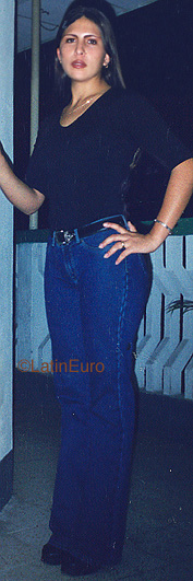 Date this athletic Honduras girl Waldina from Comayagua N3879