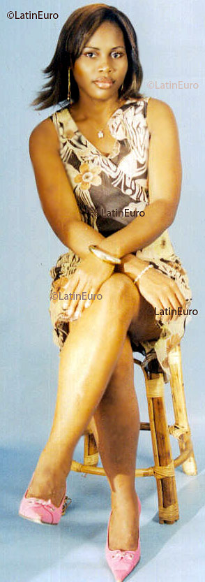 Date this young Any Country girl Yvette from  A9527