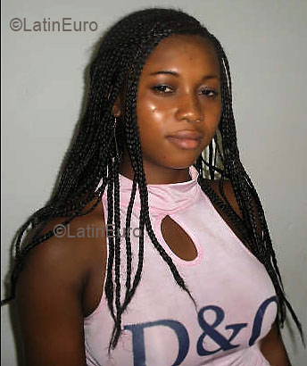 Date this pretty Cameroon girl Chanceline from Yaounde A9603