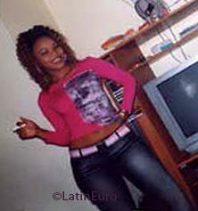 Date this funny Any Country girl Paulin from  A9850