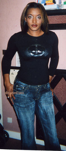 Date this georgeous Any Country girl Idrissa from  A9868