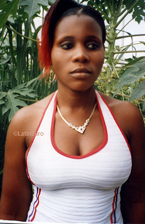 Date this nice looking Ivory Coast girl Nina from  A9886