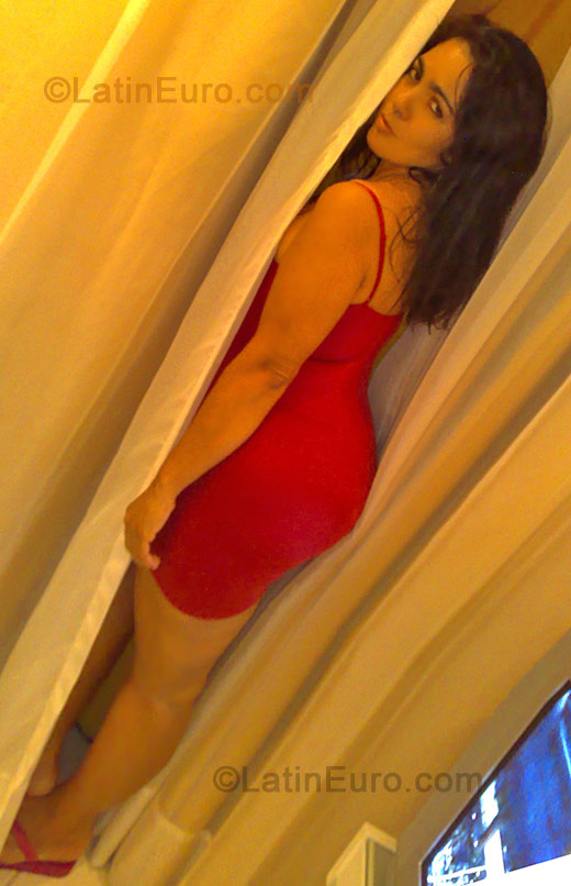 Date this gorgeous Brazil girl Andreza from Jaboatao dos Guararapes BR3940