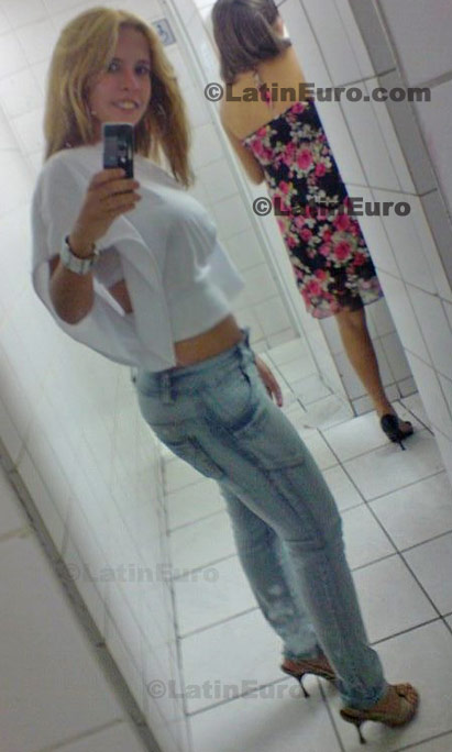 Date this georgeous Brazil girl Leslie from Contagem BR3738