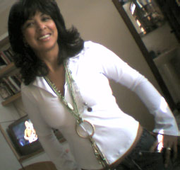 Date this pretty Brazil girl Laurinda from Eunapolis BR9713