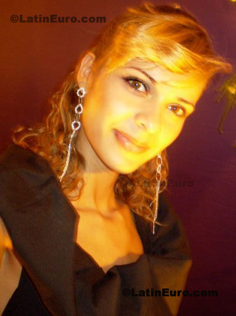 Date this beautiful Brazil girl Maria Clara from Anapolis BR3879
