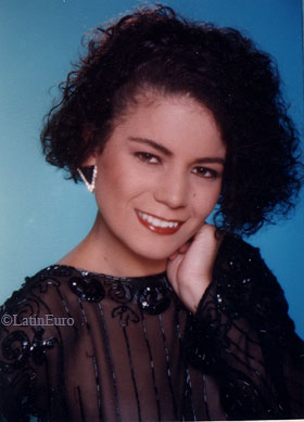 Date this stunning Brazil girl Laisa from PORTO ALEGRE B7887