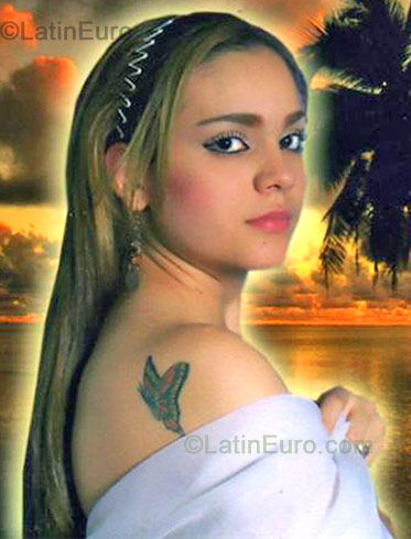 Date this hot Colombia girl Adriana from Medellin C7954