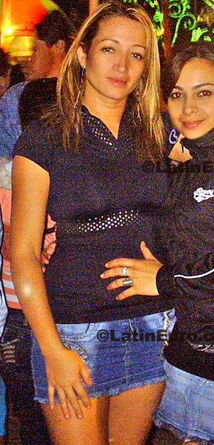 Date this attractive Colombia girl Sandra from Medellin C8025