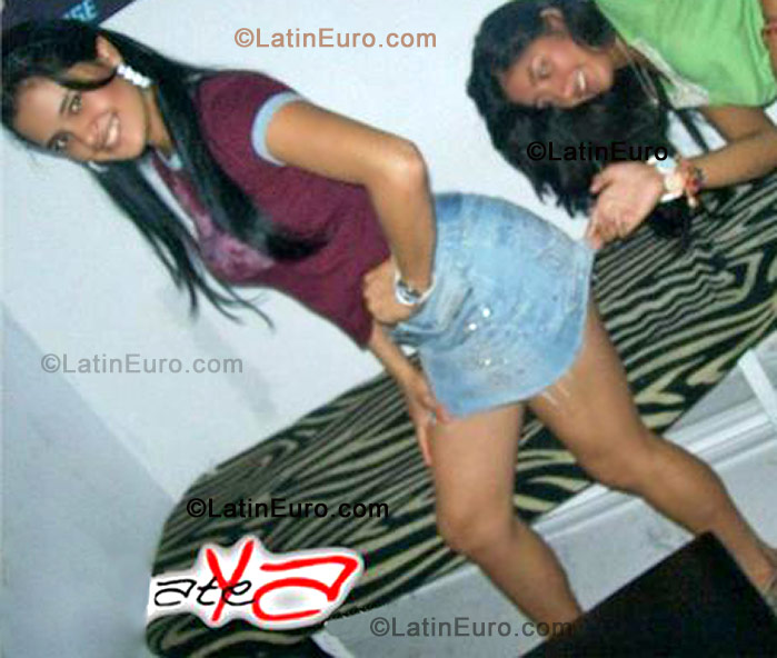 Date this georgeous Colombia girl Ingrid from Villavicencio C8095