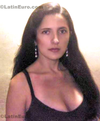 Date this young Colombia girl Maria from  C8148