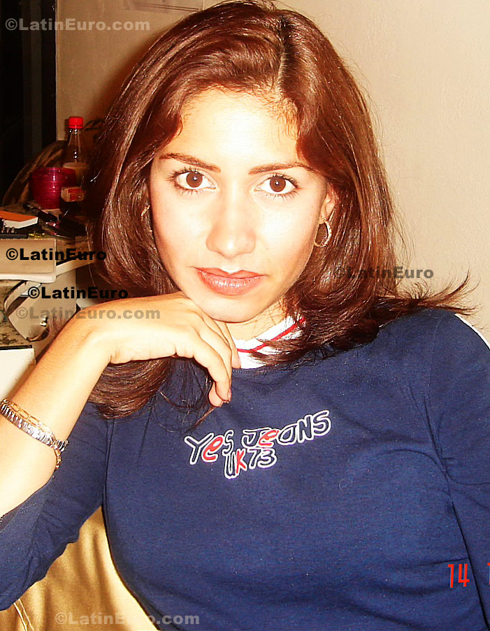 Date this happy Mexico girl Lizette from Poza Rica N-1006