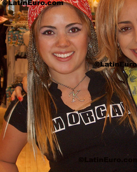 Date this athletic Any Country girl Karina from Guadalajara N-1146