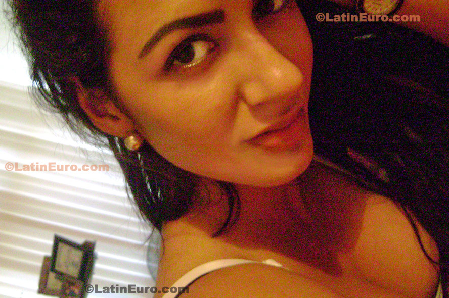 Date this cute Mexico girl Lizeth from  N-1167