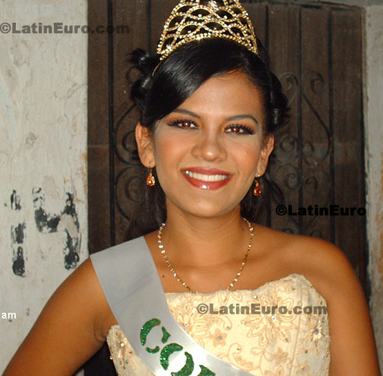 Date this attractive Mexico girl Lucy from Zacatepec N-1371