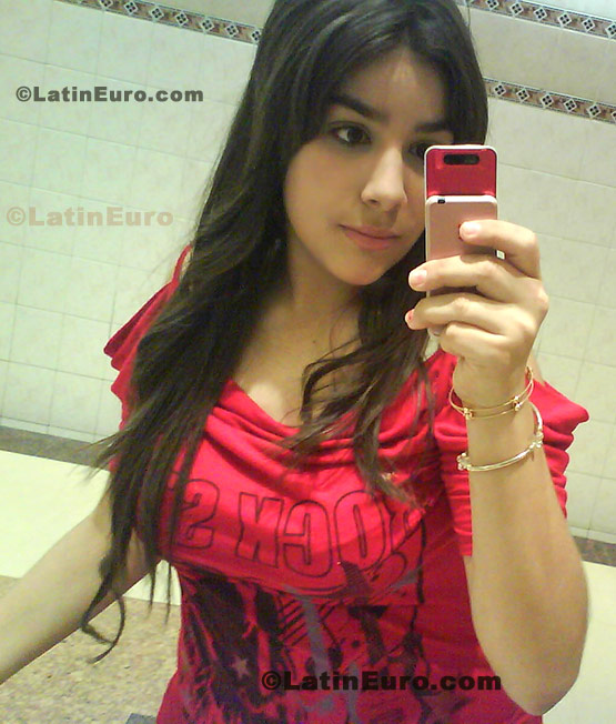 Date this attractive Mexico girl Veronica from Culiacan N-1392