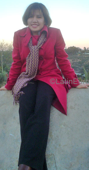 Date this attractive Mexico girl Erika from Tijuana N-267