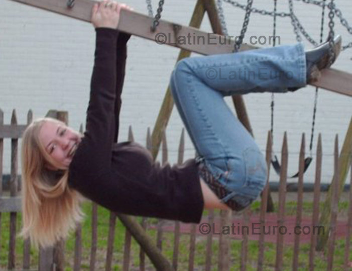 Date this sensual Belgium girl Jill from  N-400