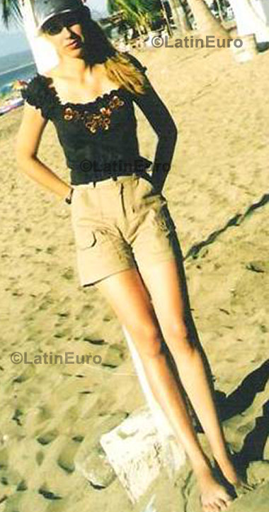 Date this georgeous Mexico girl Elia from Tepic N-639