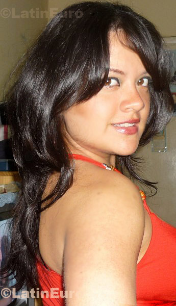 Date this hard body Peru girl Cynthia from Lima N-888