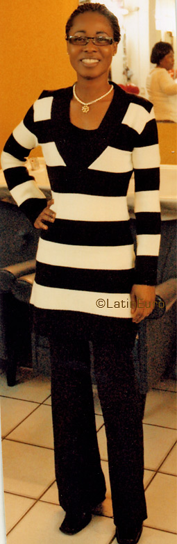 Date this georgeous France girl Marie from  N1032