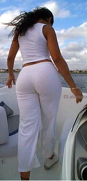 Date this happy Any Country girl Madelin from  N2394