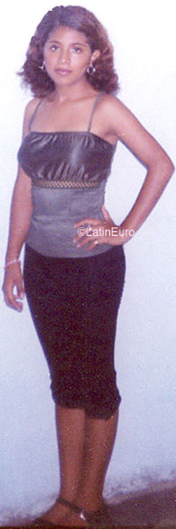 Date this sultry Honduras girl Karen from Yoro N2454