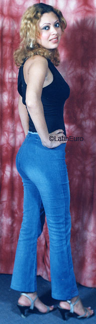 Date this foxy Honduras girl Erika from San Pedro Sula N2553