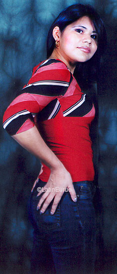 Date this hot Honduras girl Yuny from San Pedro Sula N3066