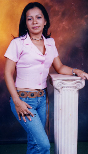 Date this cute Honduras girl Maria from La Ceiba N3082