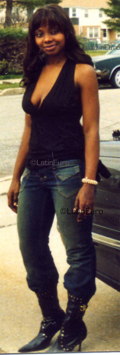 Date this funny United States girl Nathalie from Cledmenton N929