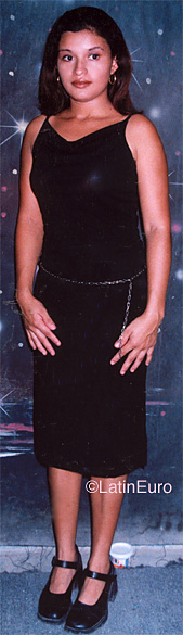 Date this charming Honduras girl Iris from Choloma N3872