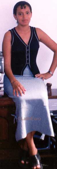 Date this nice looking Honduras girl Iris from Choloma N3803