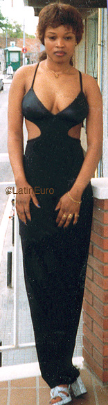 Date this stunning Any Country girl Rose from  N3987