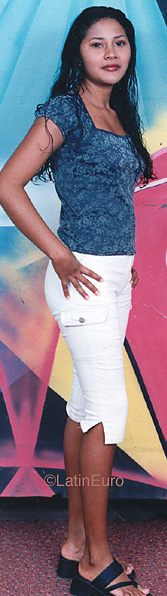 Date this foxy Honduras girl Sindy from La Ceiba N3926