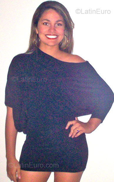 Date this cute Colombia girl Flavia from Barranquilla CO94