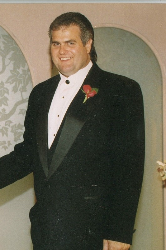 Date this nice looking United States man Thomas from Waupun US416