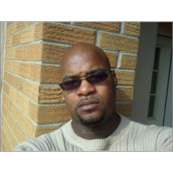 Date this tall United States man James from Alcoa US531