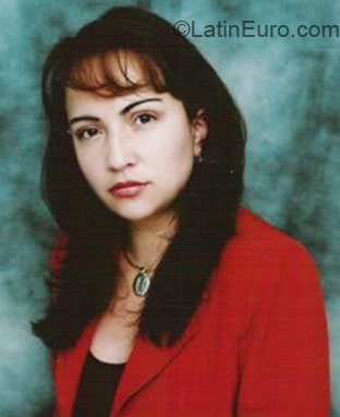 Date this exotic Colombia girl Claudia Viviana from Bogota CO242