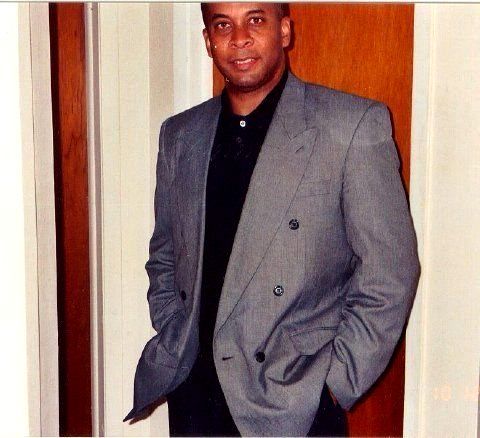 Date this foxy United States man Lyle from Spfld. Gdns. US667