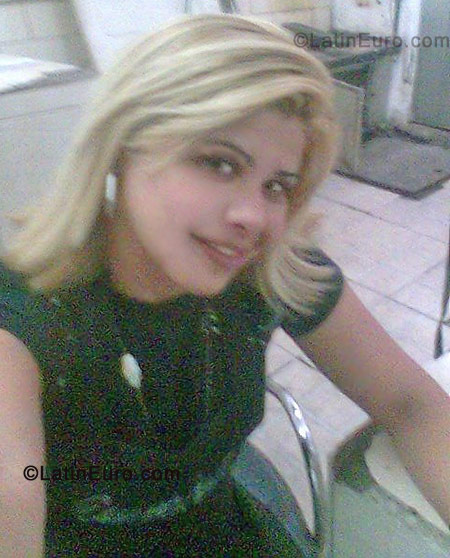 Date this nice looking Brazil girl Monique from Sao Goncalo BR4177