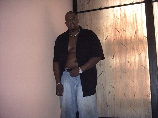 Date this happy United States man Bronzesmoo from New York US1067