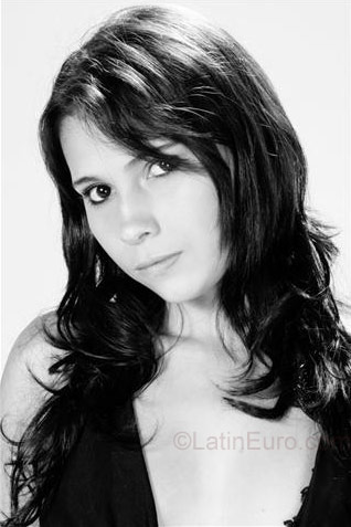 Date this hot Colombia girl Alejandra from Medellin CO568
