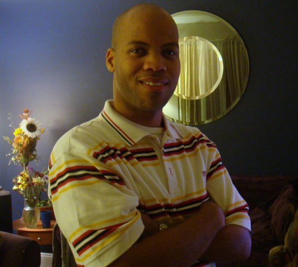 Date this nice looking United States man Aaron from Detroit US1743