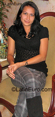 Date this charming Colombia girl Angela Patricia from Bogota CO584