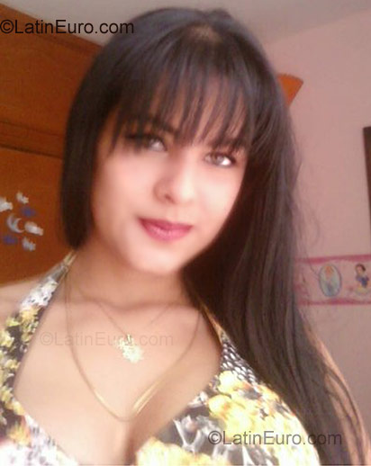 Date this delightful Colombia girl Steffany from Medellin CO600