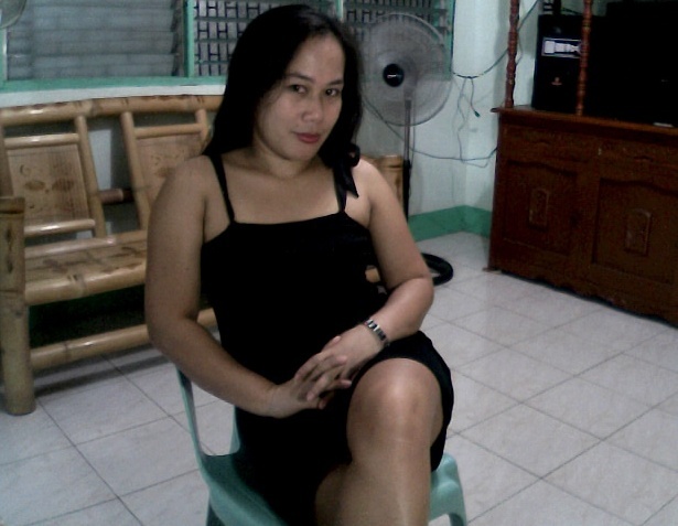Date this lovely Philippines girl Sexyvina from san carlos city CA68