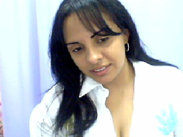 Date this voluptuous Colombia girl Nicolysofi from Cali CO628